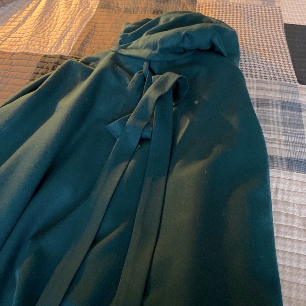 Texas Body Hangings Women’s Cape/Cloak Emerald Green SIZE LG-XXXL